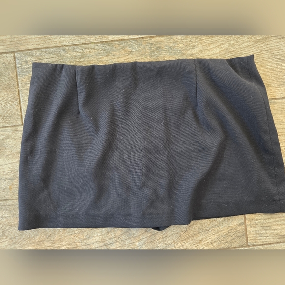 Abercrombie & Fitch A&F Black Mini Skirt Skort Shorts Sz Large L - Picture 2 of 4